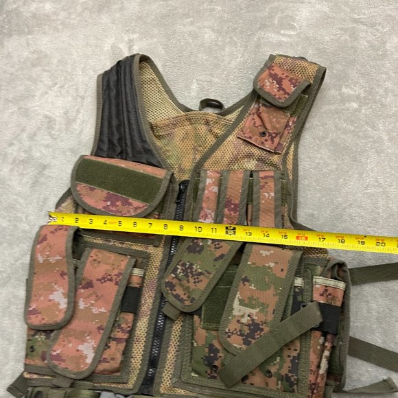 UTG 547 Law Enforcement Tactical Vest, Woodland Digital - Picture 4 of 11